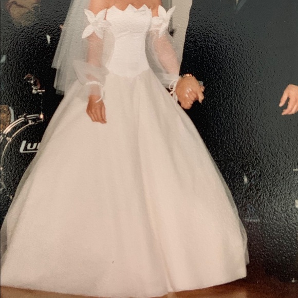 Vera wang wedding gown ( custom- one of a kind) - Picture 1 of 8